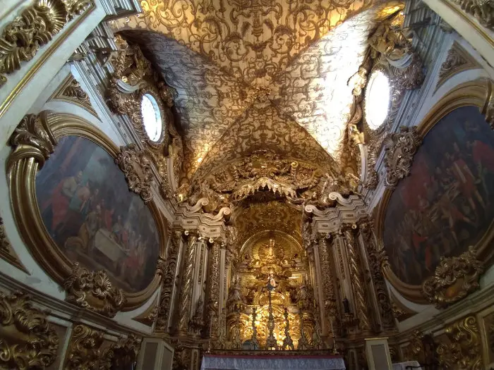 Interior da Matriz de Santo Antônio.